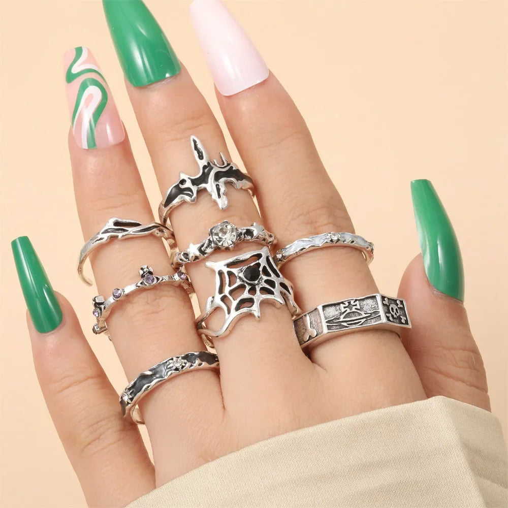 Gothic Red Crystal Heart Rings Set – 8pcs Irregular Y2K Butterfly Spider Aesthetic Jewelry for Women