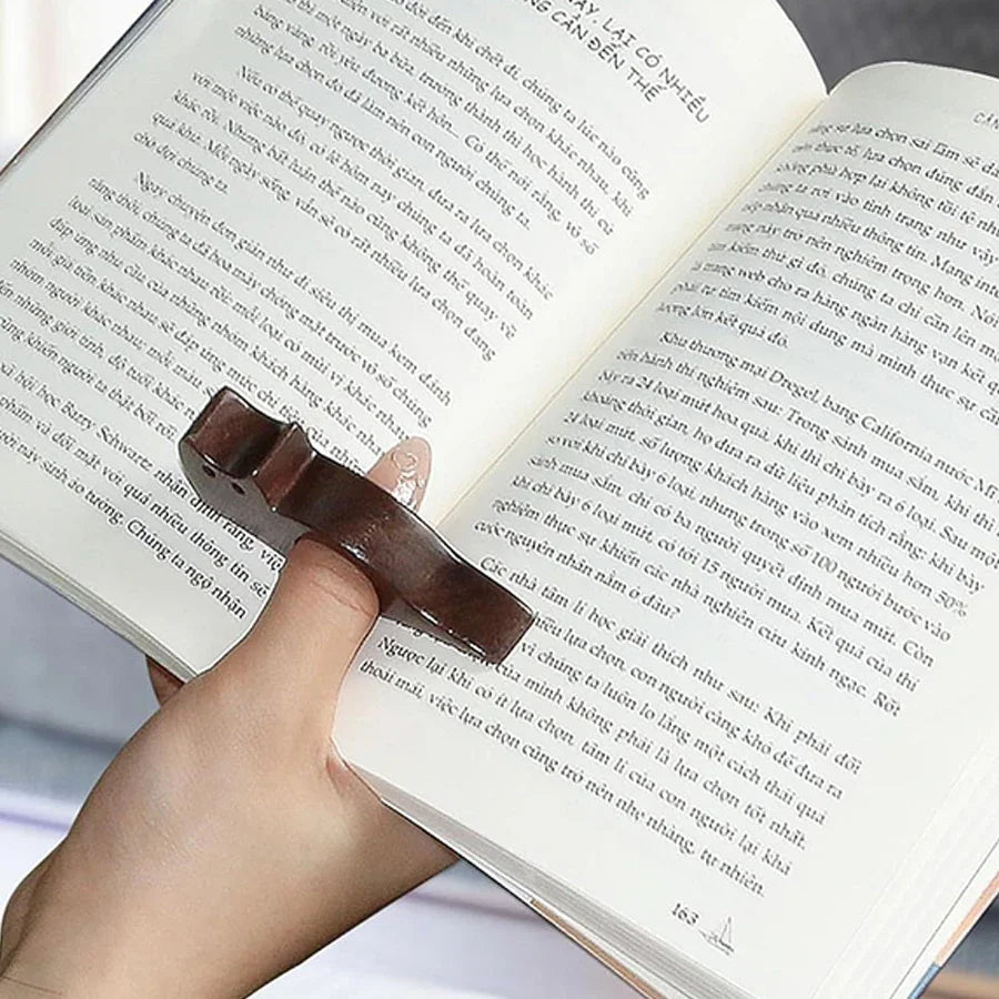 Wooden Cat Dog Bookmark – Cute Pet Reading Page Marker for Book Lovers