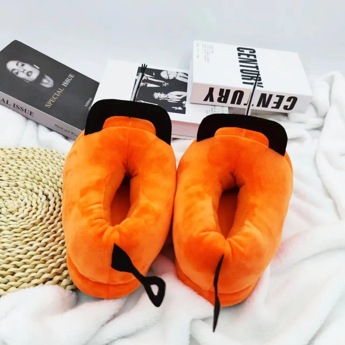 Pochita Anime Plush Slippers, Cute Fuzzy Winter House Shoes for Women and Kids