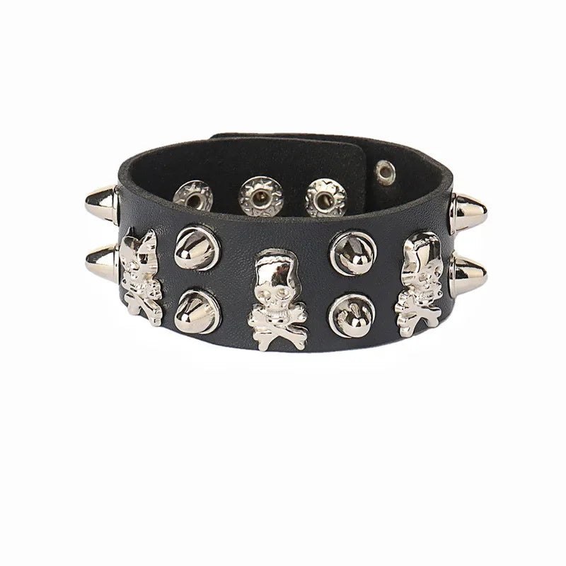 90s Heart Gothic Spike Bracelet – Adjustable Black Studded Faux Leather Punk Rock Wristband