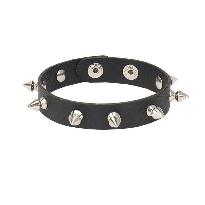 90s Heart Gothic Spike Bracelet – Adjustable Black Studded Faux Leather Punk Rock Wristband
