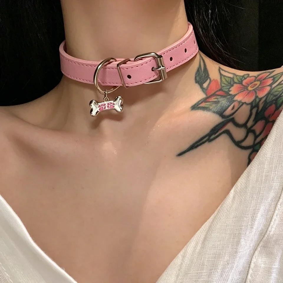 Y2K Punk Choker Necklace – PU Leather Collar with Dog Claw Bone Charms, Women’s Party Jewelry Gift
