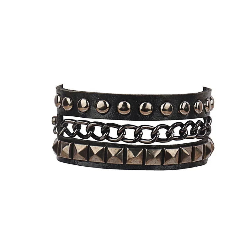 90s Heart Gothic Spike Bracelet – Adjustable Black Studded Faux Leather Punk Rock Wristband