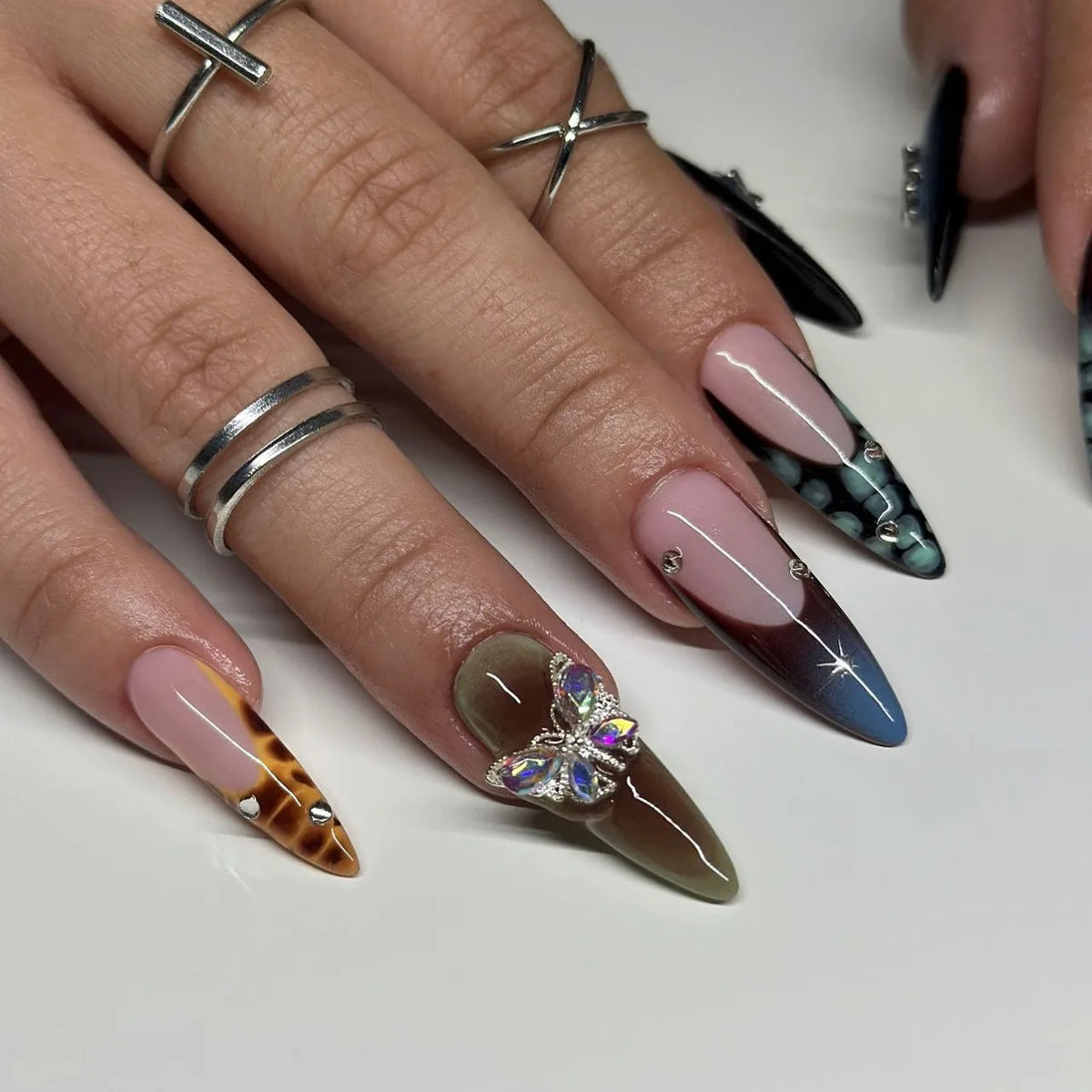 24Pcs Black Y2K Press On Nails, Diamond Butterfly Halloween Long Almond Tips