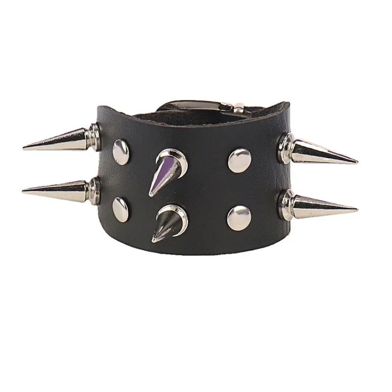 90s Heart Gothic Spike Bracelet – Adjustable Black Studded Faux Leather Punk Rock Wristband