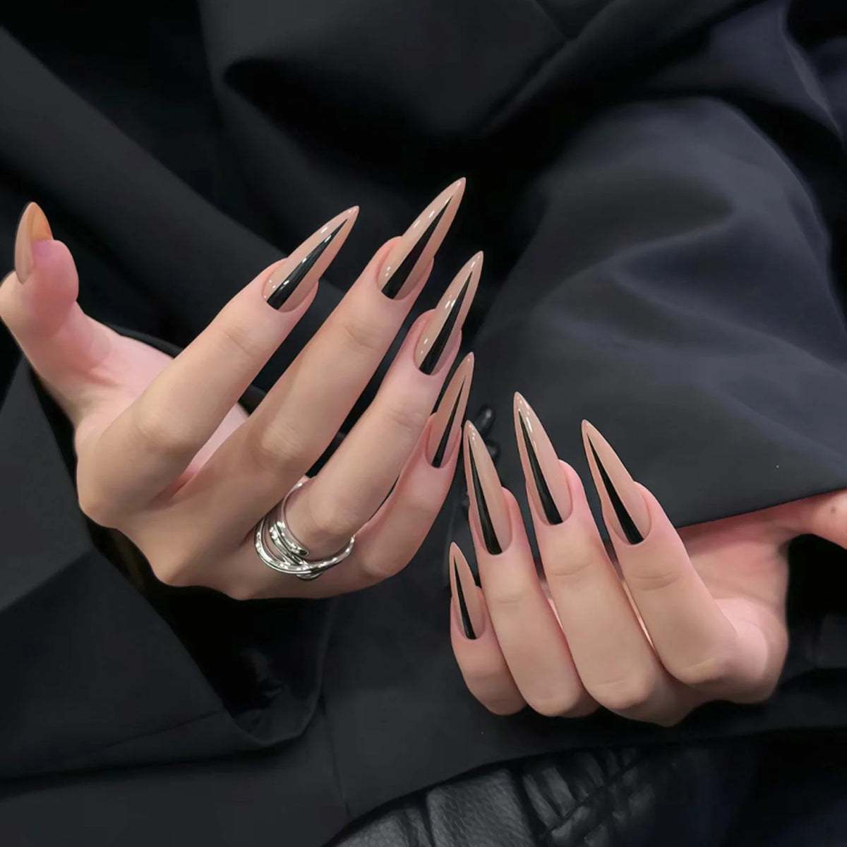 24pcs Halloween Black Snake Press On Nails, Gothic Y2K Long Pointy Nail Tips