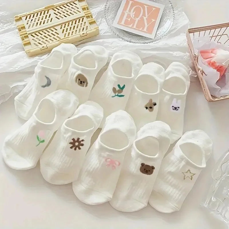 CHUANGERM 10-Pair Cute Cartoon Ankle Socks – Breathable Women's White Socks Set