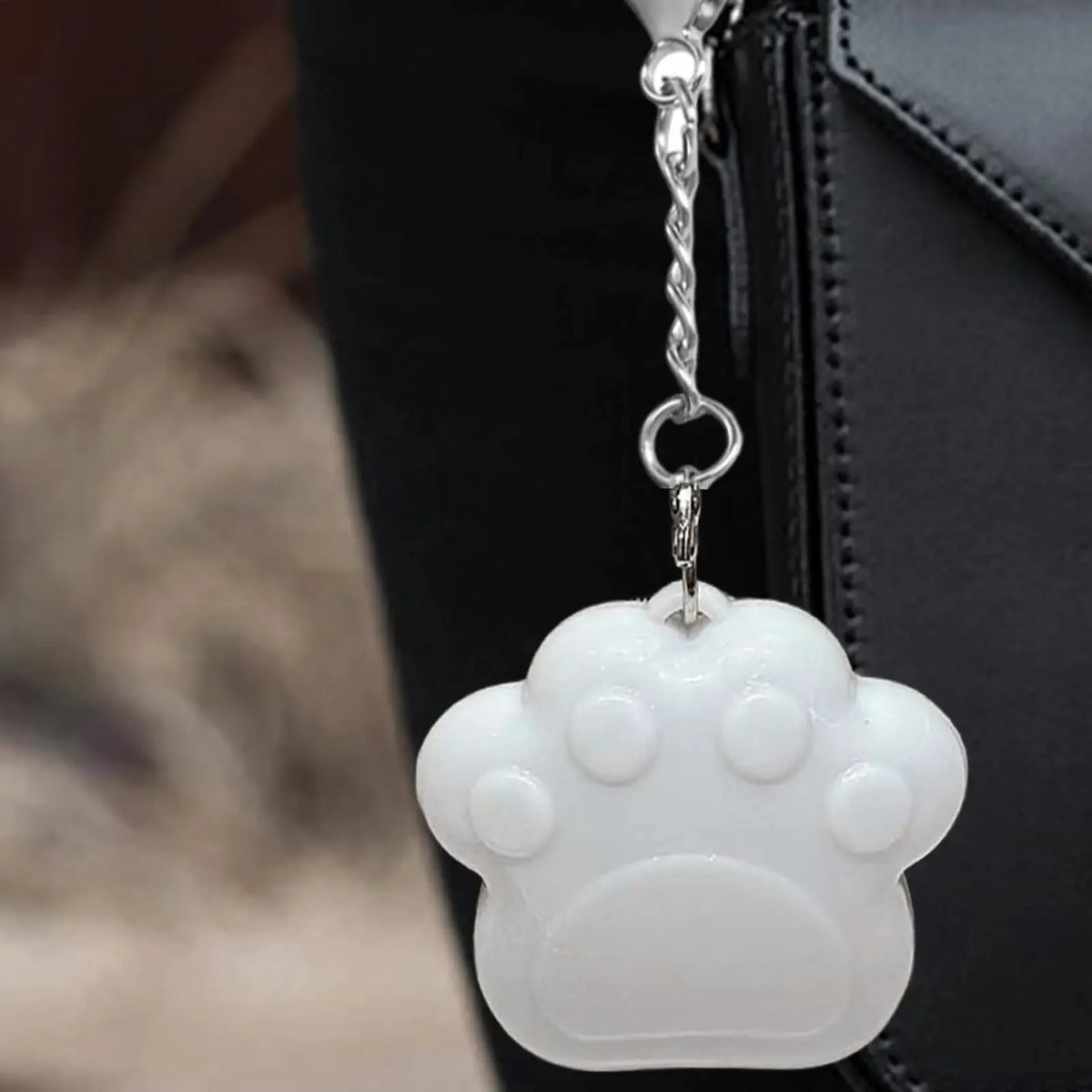 Cute Cat Paw LED Keychain – Touch Cloud Sensor Night Light for Kids Bedroom & Birthday Gift