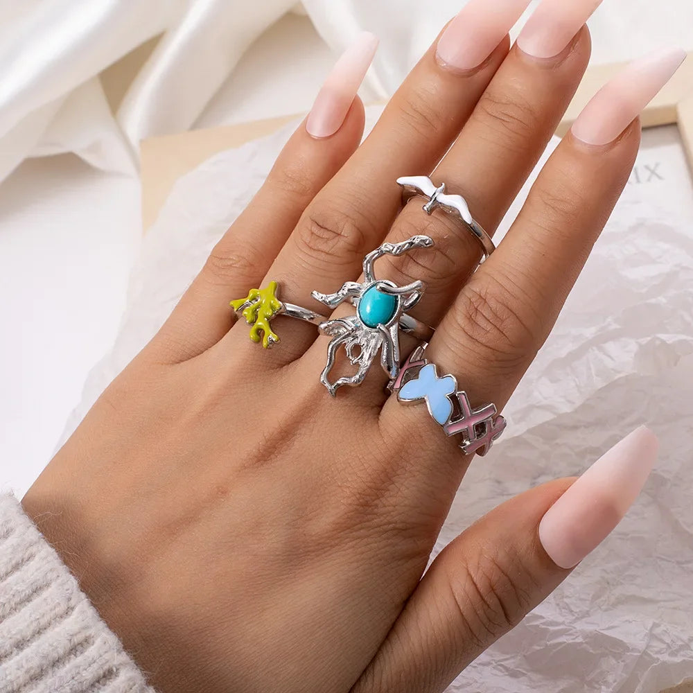 Gothic Red Crystal Heart Rings Set – 8pcs Irregular Y2K Butterfly Spider Aesthetic Jewelry for Women
