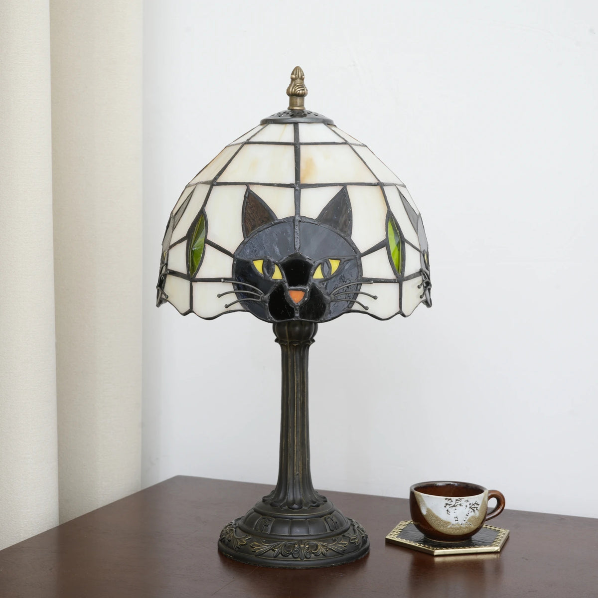 Black Cat Stained Glass Table Lamp – Bedroom Nightstand Desk Light