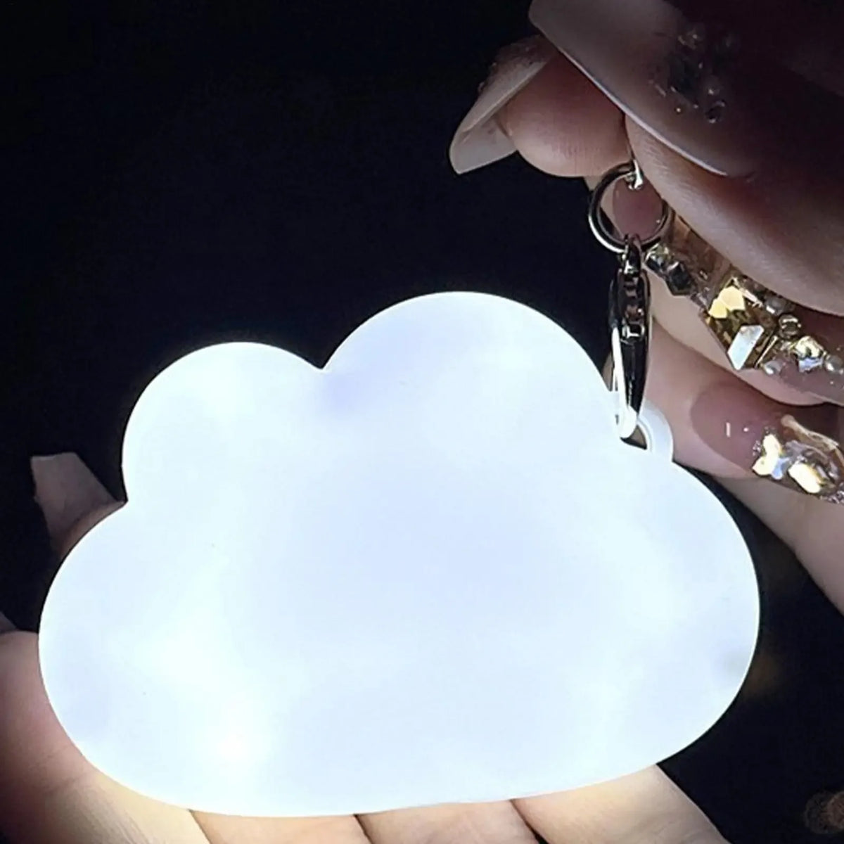 Cute Cat Paw LED Keychain – Touch Cloud Sensor Night Light for Kids Bedroom & Birthday Gift