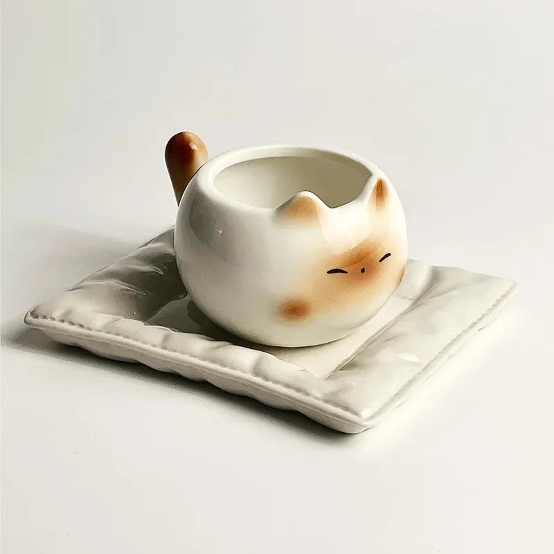 Ceramic Siamese Cat Coffee Mug – Cute Kitten Underglaze Cup for Coffee, Milk & Tea, Gift for Cat Lovers