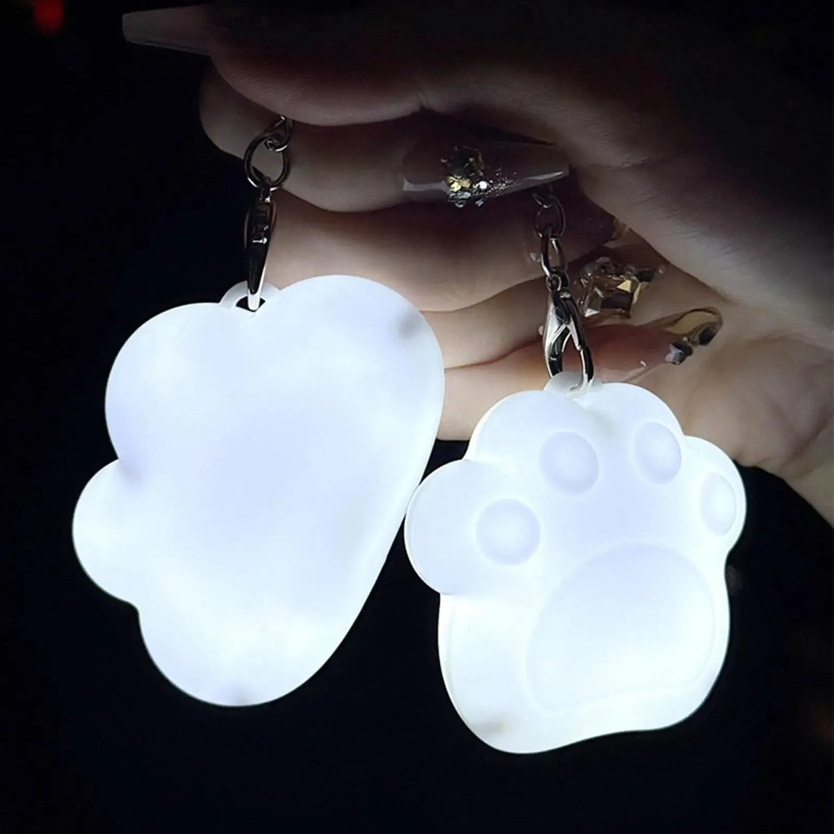 Cute Cat Paw LED Keychain – Touch Cloud Sensor Night Light for Kids Bedroom & Birthday Gift