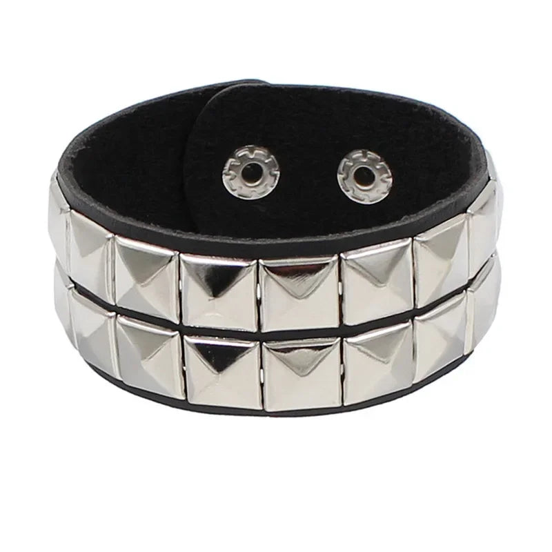90s Heart Gothic Spike Bracelet – Adjustable Black Studded Faux Leather Punk Rock Wristband