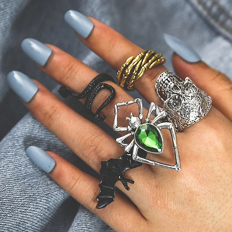 Gothic Red Crystal Heart Rings Set – 8pcs Irregular Y2K Butterfly Spider Aesthetic Jewelry for Women