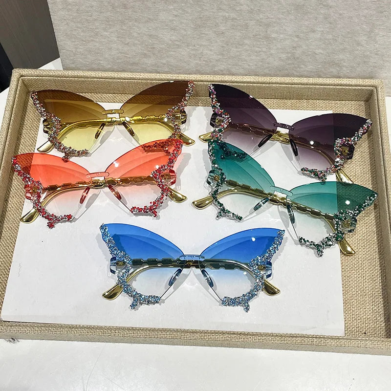 Rimless Butterfly Sunglasses – Cat-Eye Oversized Fashion Shades for Women