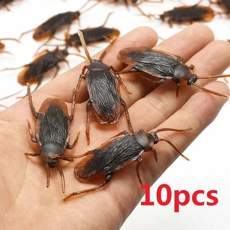 Halloween Plastic Cockroaches Prank Props - Rubber Bugs Joke Decoration Toy Gag Gift